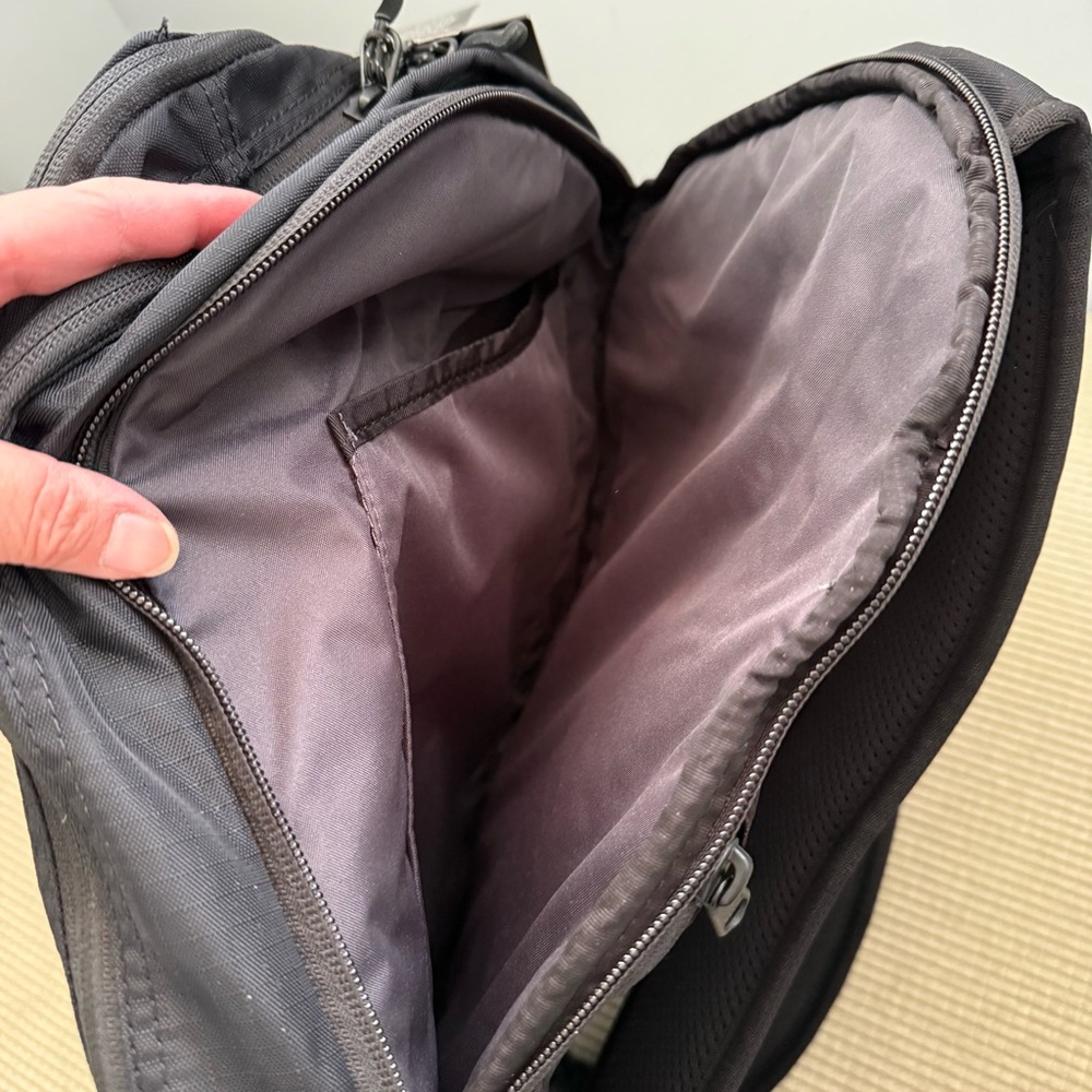 Dakine Campus Premium Backpack 28L - Picture 4 of 9